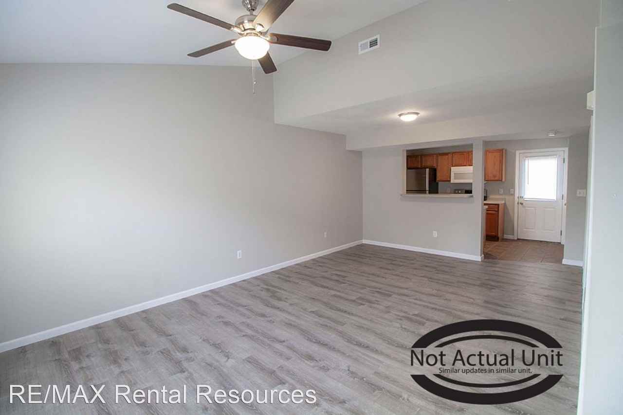 1505-1507 Bodie Dr. - Photo 3 of 32