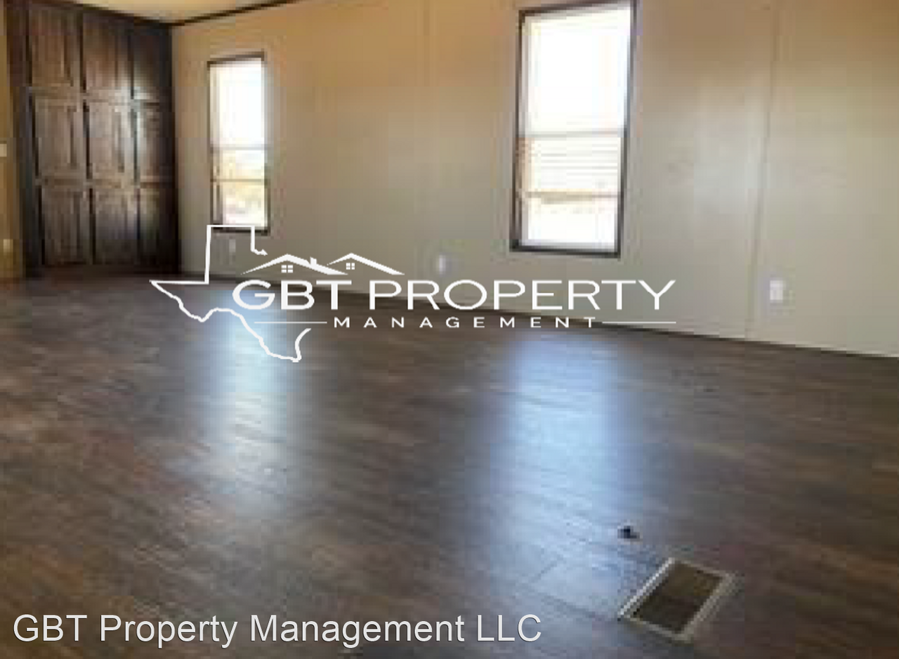 217 Lois Cir - Photo 3 of 15