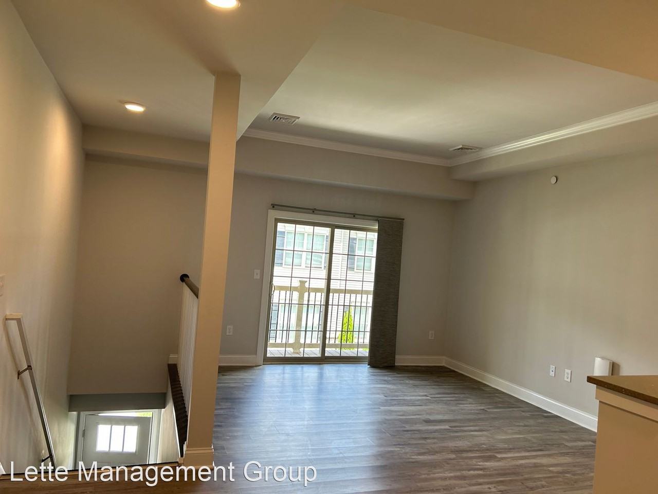 708 W Creek Ln - Photo 2 of 15