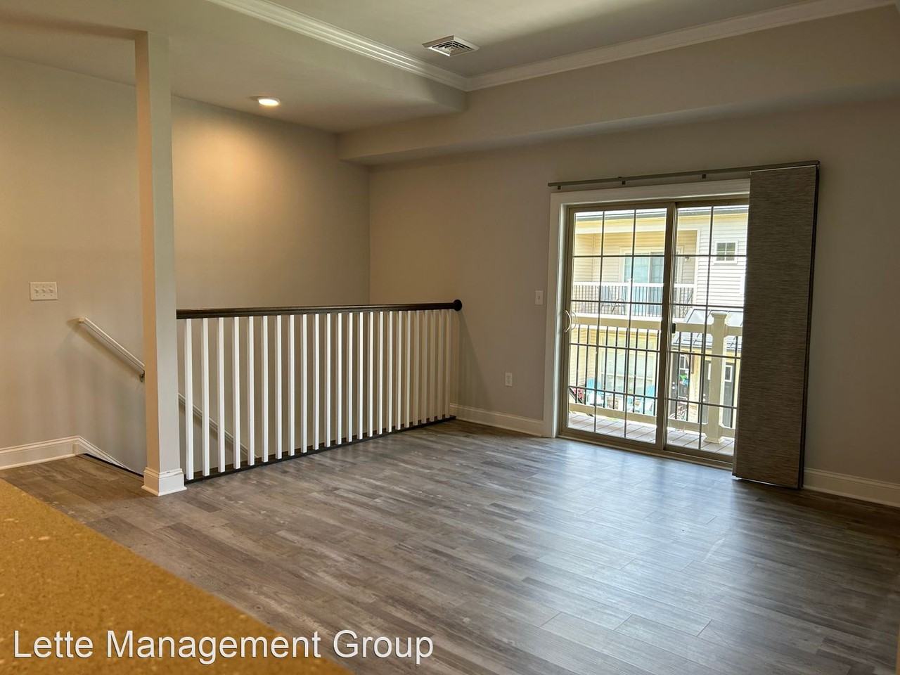 708 W Creek Ln - Photo 3 of 15