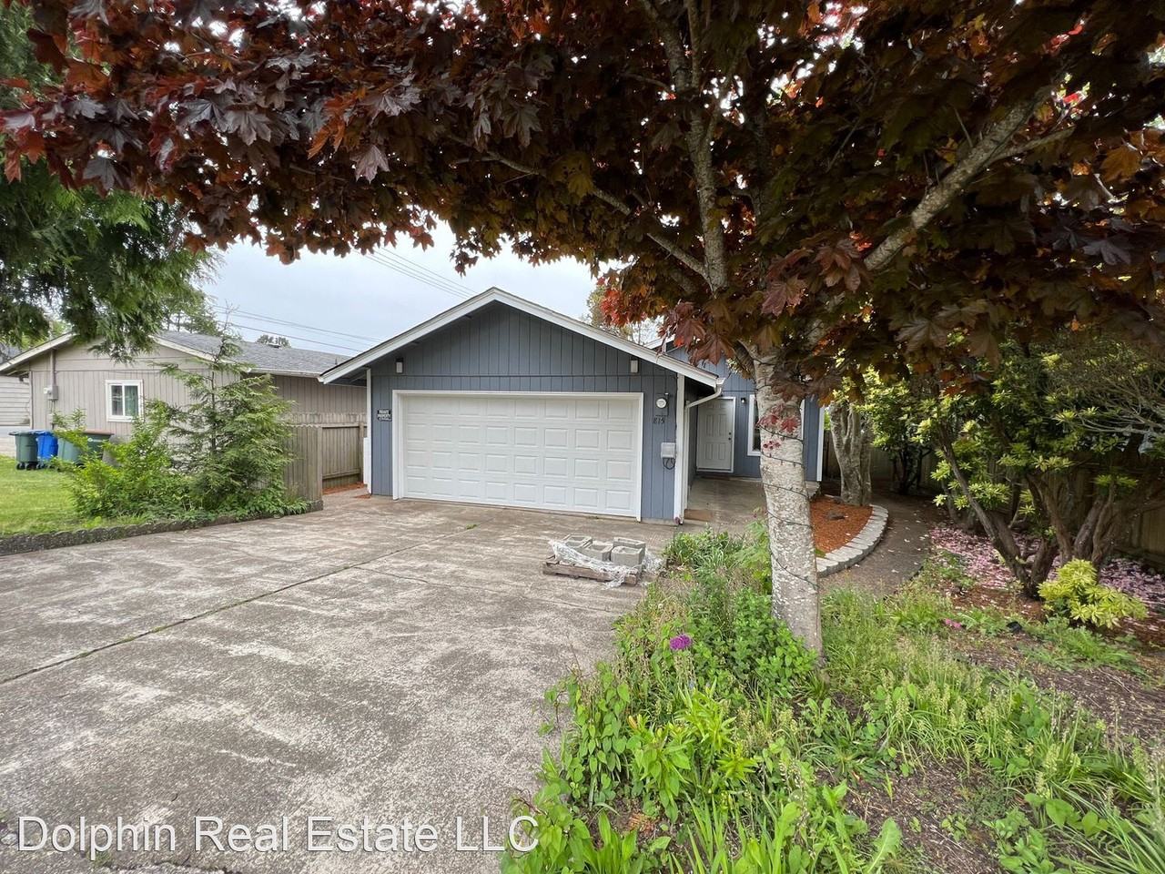 815 Ne Eads St - Photo 2 of 32