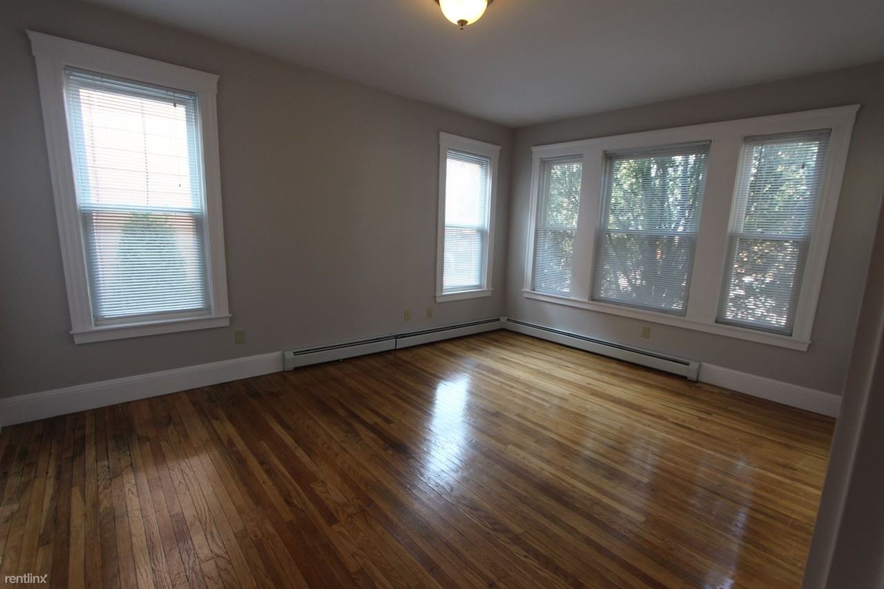 11 Beacon St