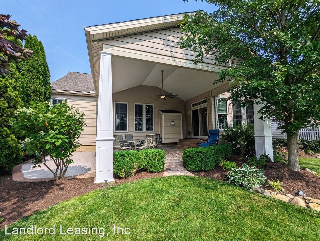5810 Overlook Way - Photo 3 of 32