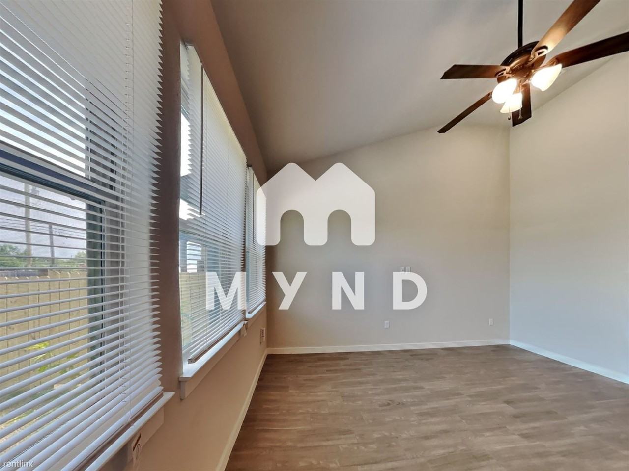 1404 Zephyr Ln - Photo 2 of 21