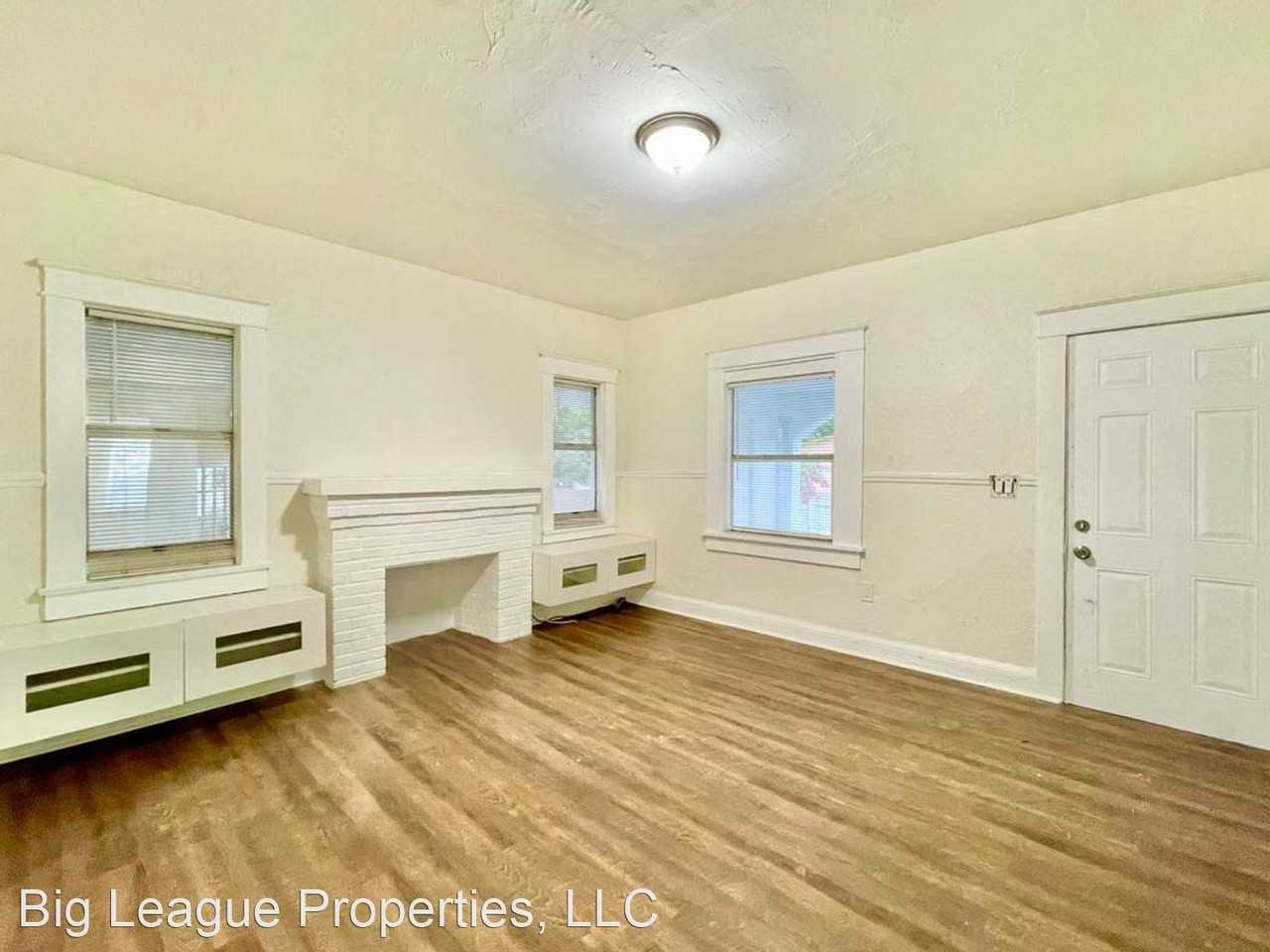 1324, 1326 NW 55 St - Photo 3 of 10