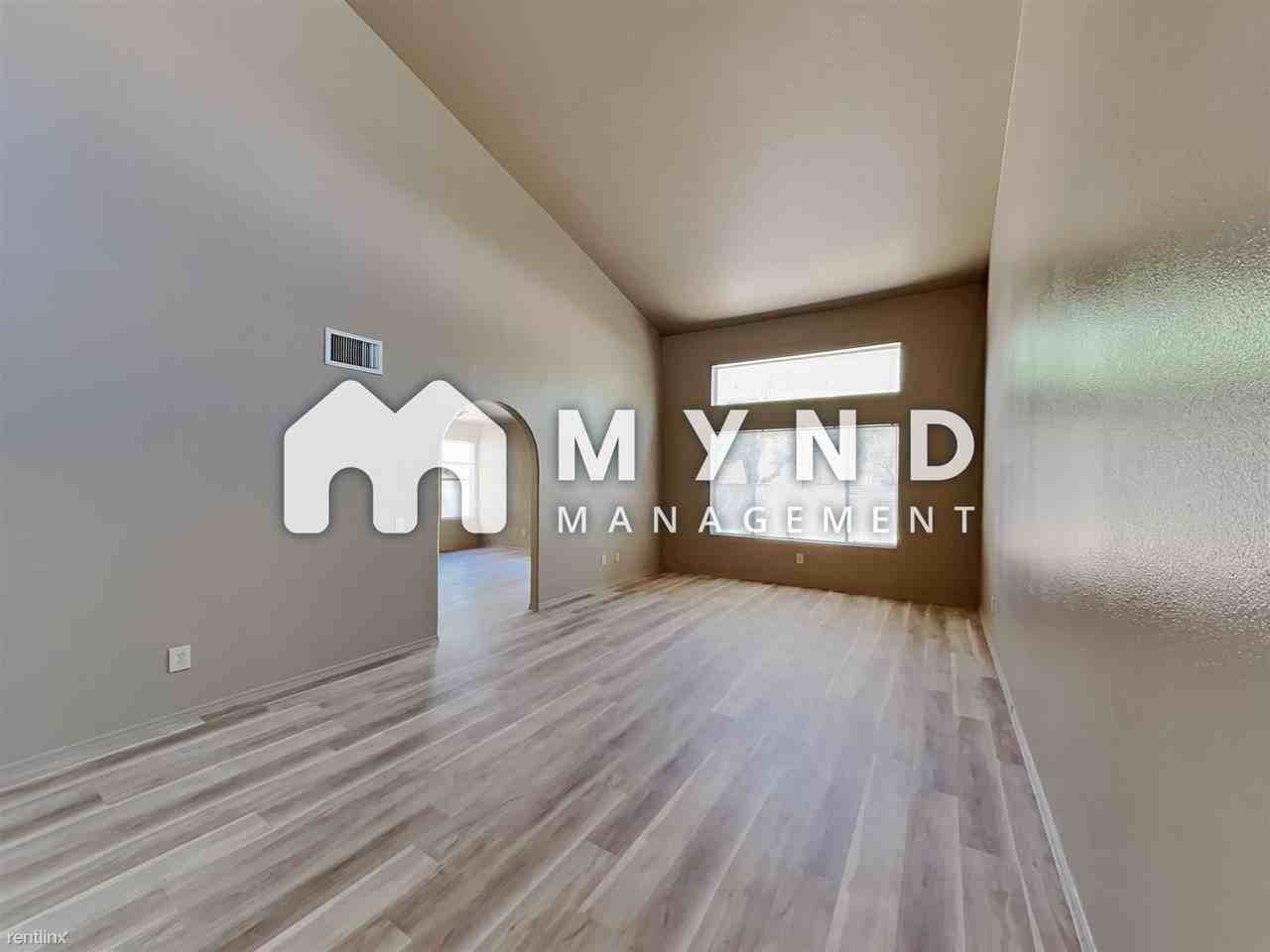 2934 W Laquila Aerie - Photo 2 of 23