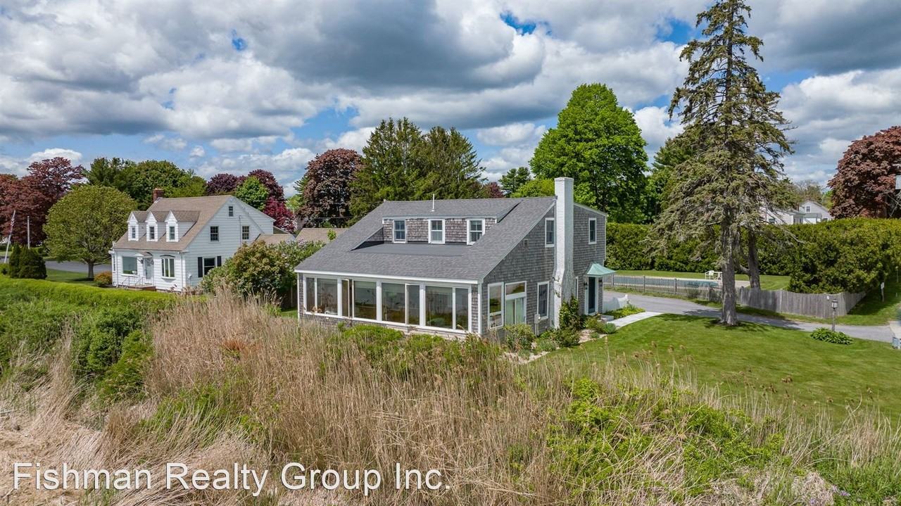 39 Andrews Ave - Photo 2 of 41
