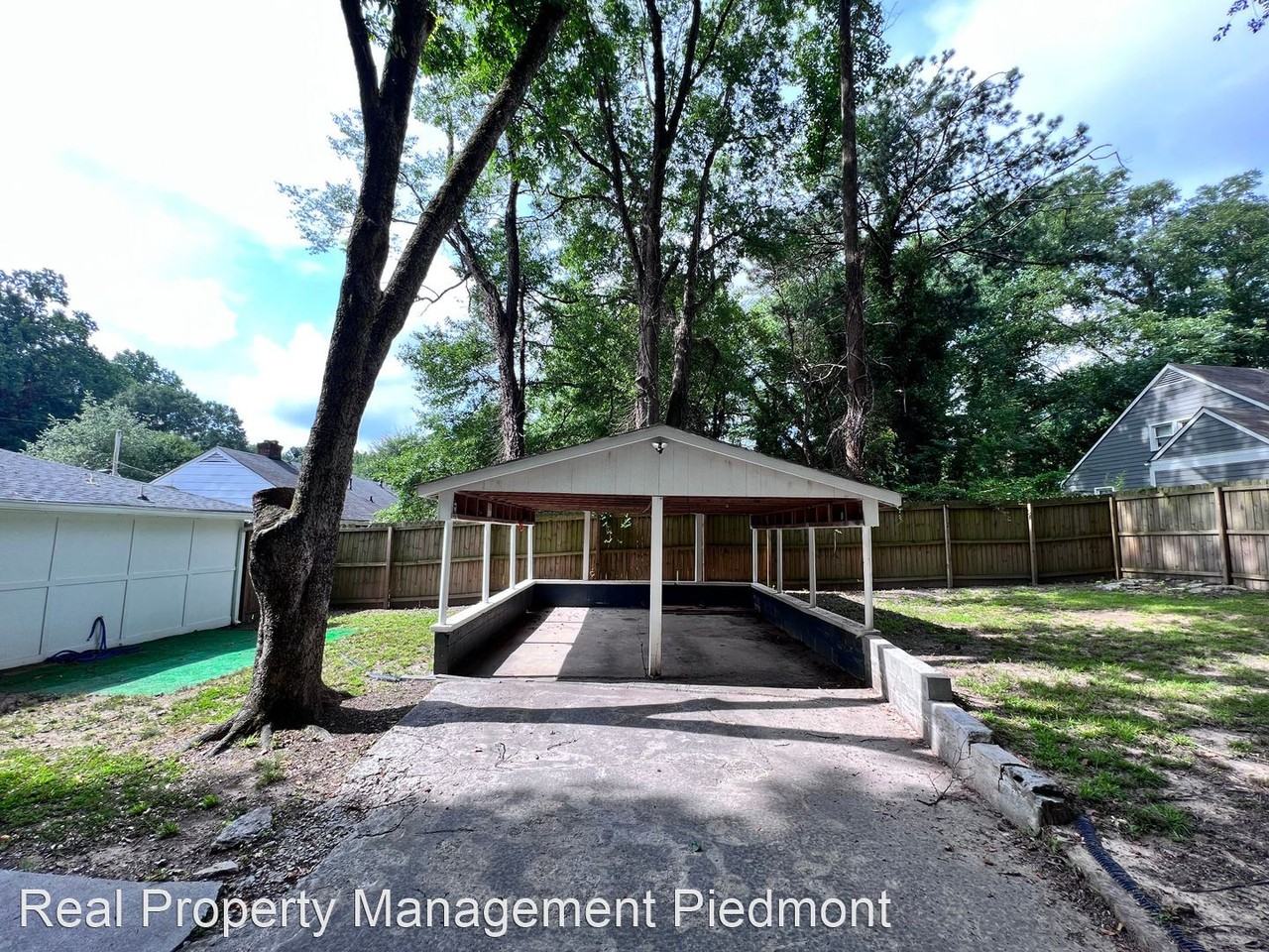 1791 S Gordon St Sw - Photo 3 of 21