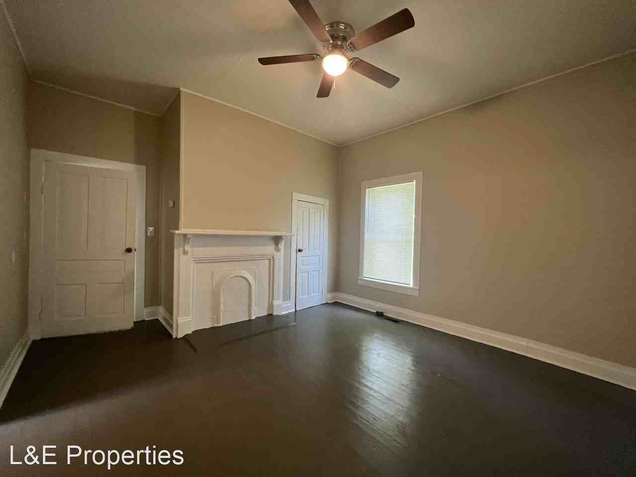 216 1st St - Photo 2 of 6