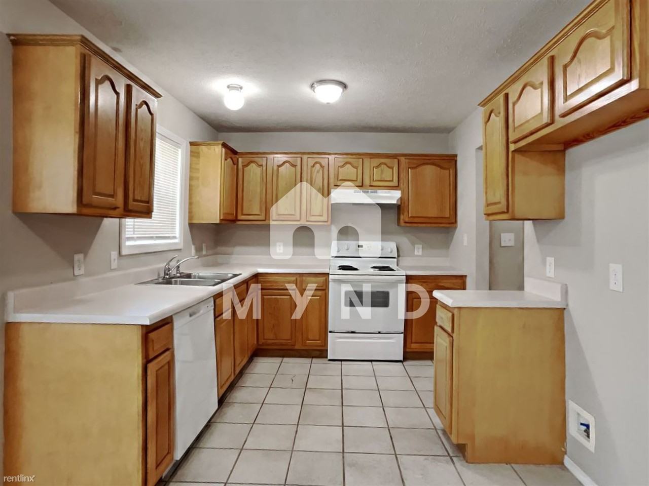 121 S Western - Photo 3 of 20