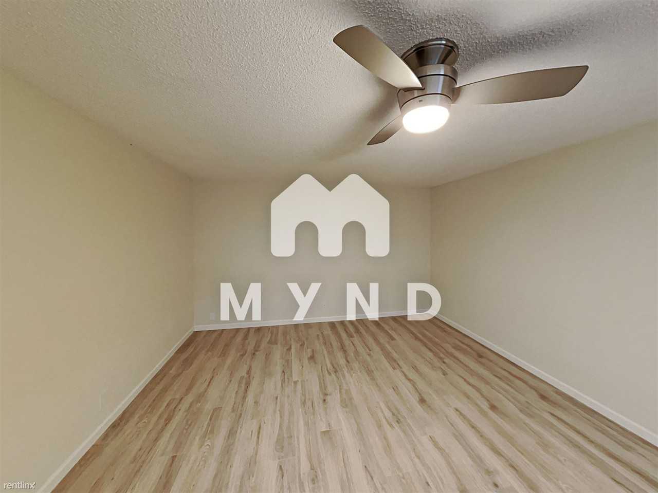1134 Boynton Ave - Photo 3 of 13
