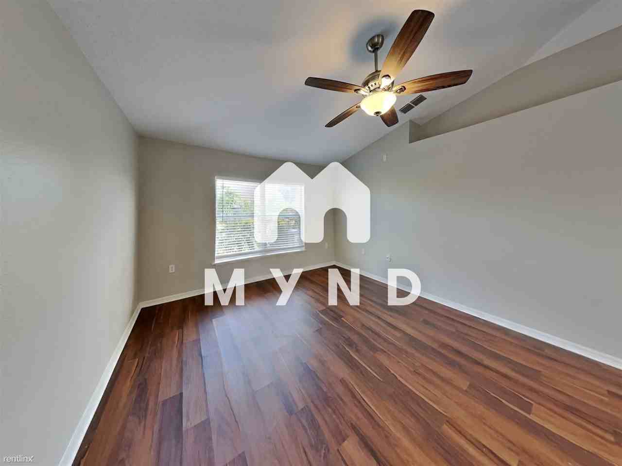 2241 Burlington St - Photo 3 of 21