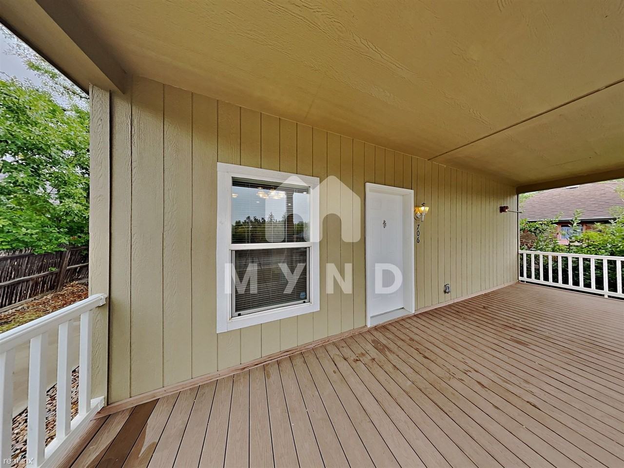 706 Iowa St - Photo 2 of 25