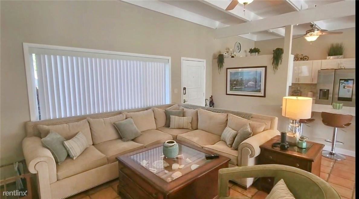 708 Solar Isle Dr - Photo 2 of 21