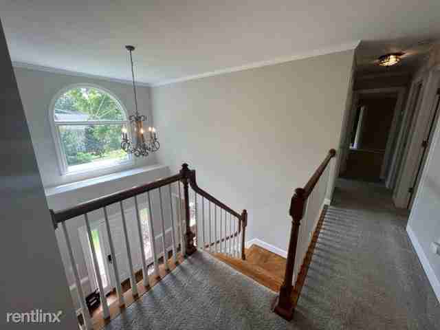 125 Thora Dr - Photo 2 of 38