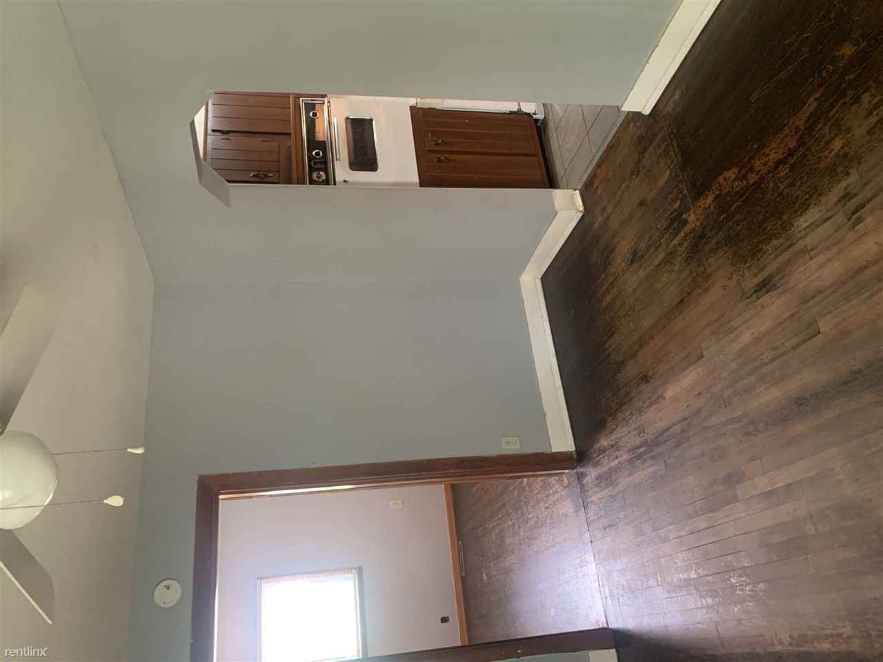 557 Kirkpatrick Ave - Photo 3 of 8