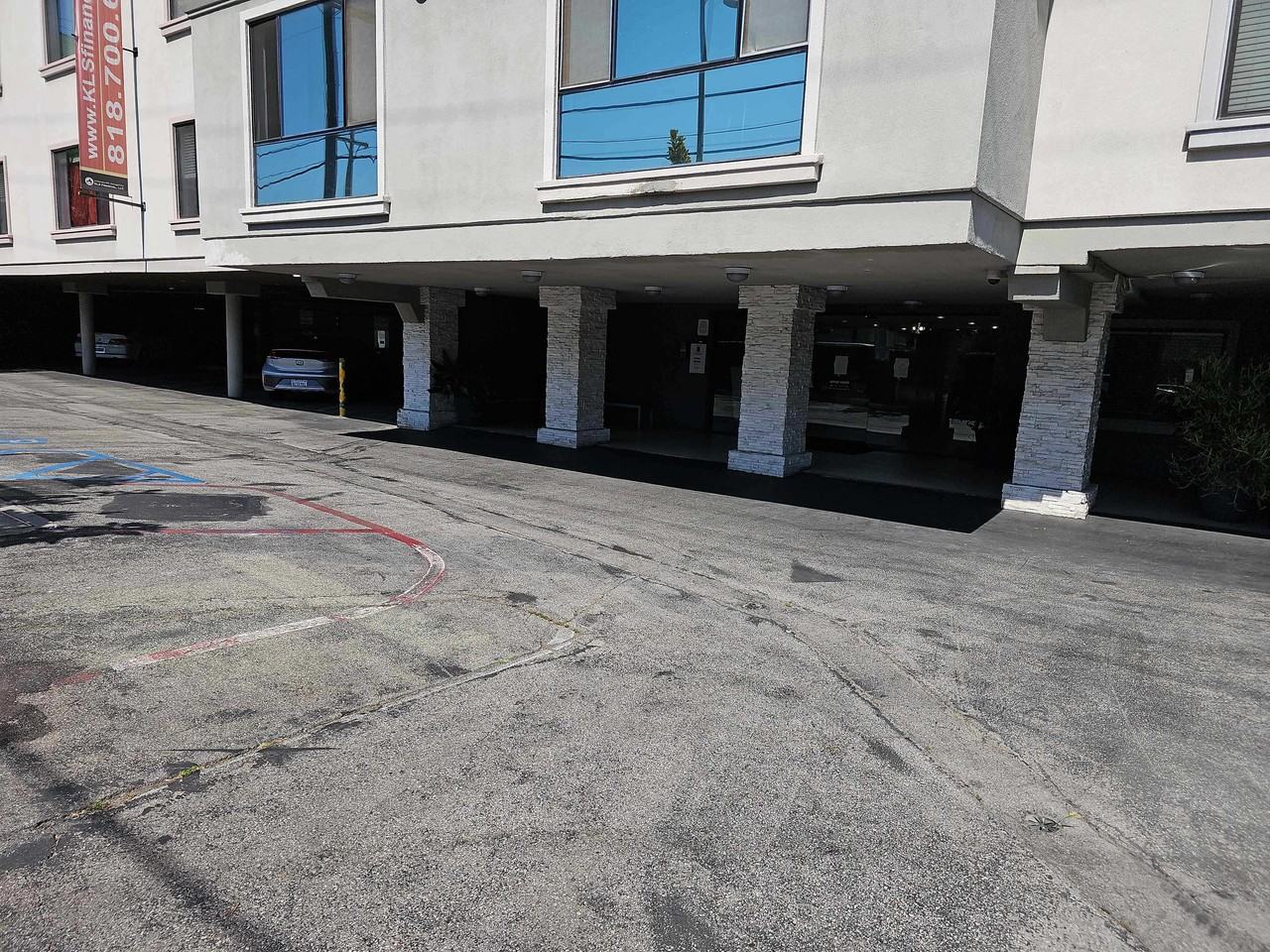 De Soto Ave - Photo 3 of 50