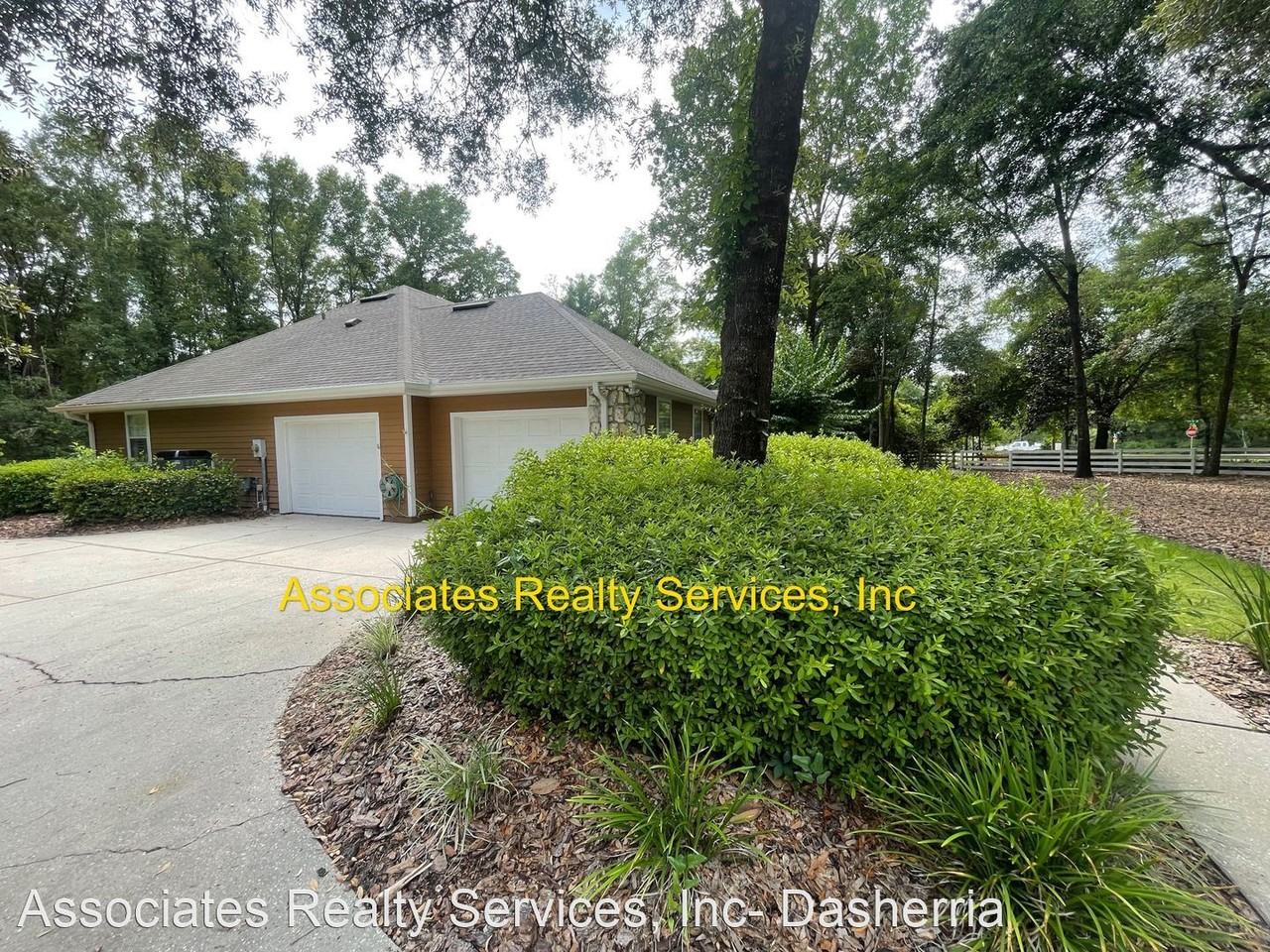 9015 Sw 61st Ave - Photo 3 of 19