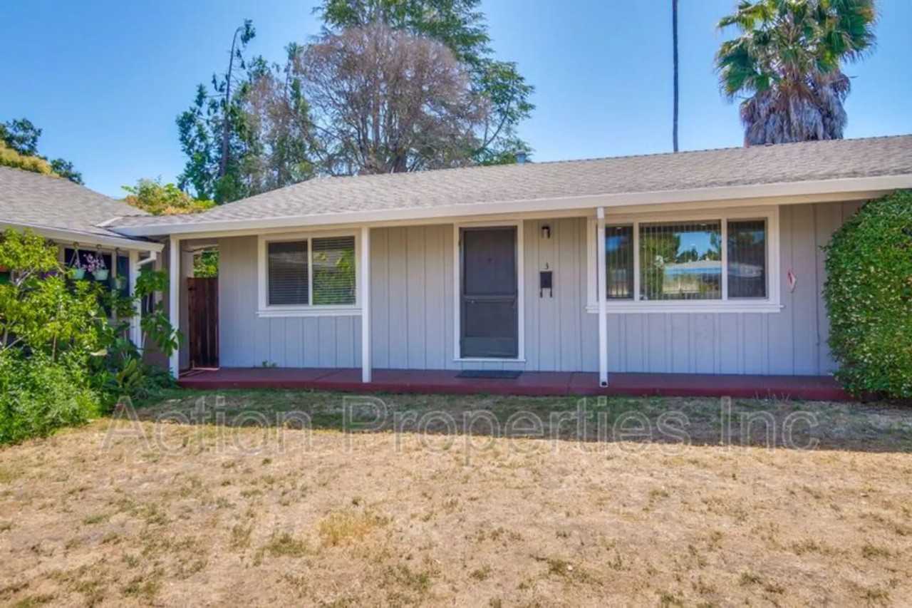 331 Higdon Ave - Photo 2 of 21