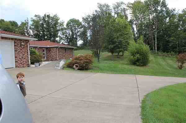 68891 Blaine Chermont Rd - Photo 3 of 37