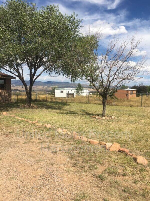 9270 E Newtown Ave - Photo 2 of 19