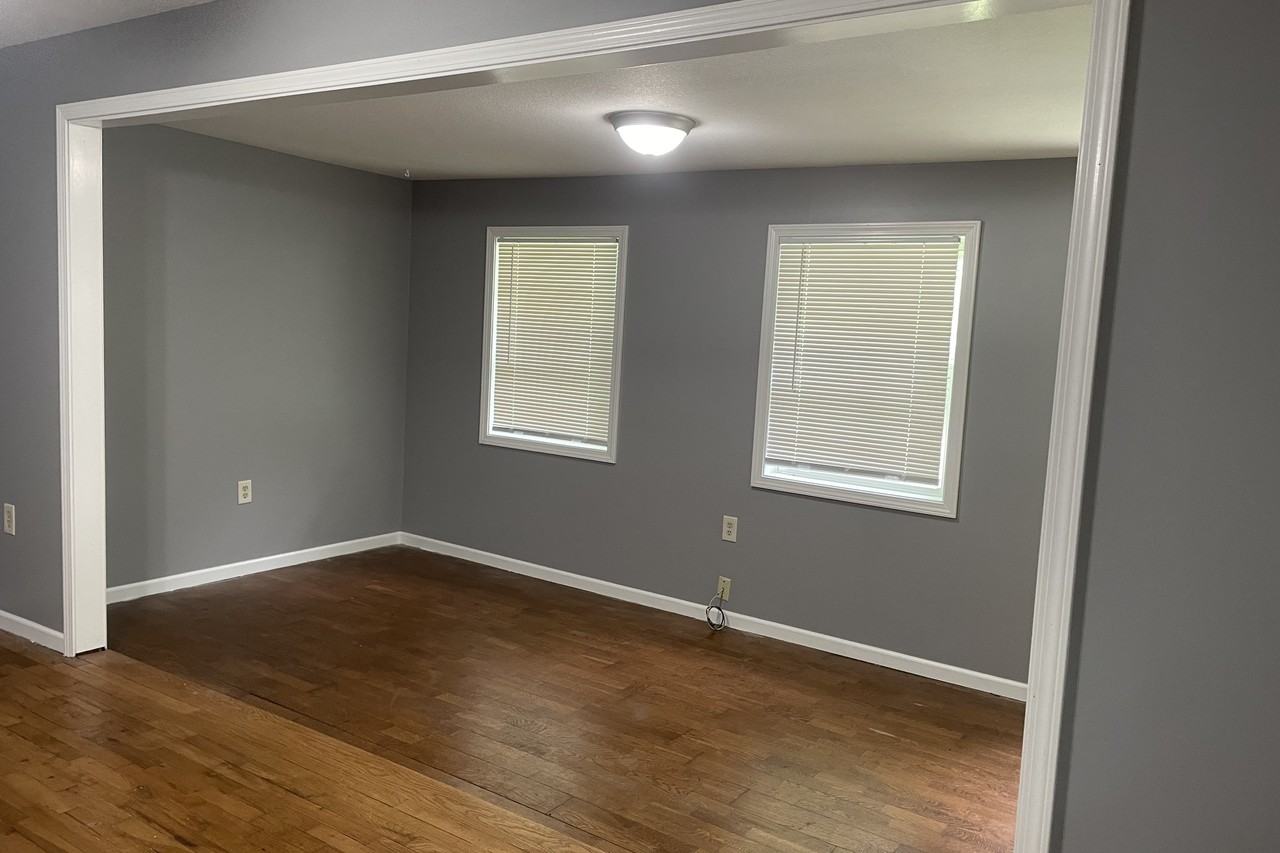 319 Nw Waite St - Photo 2 of 16