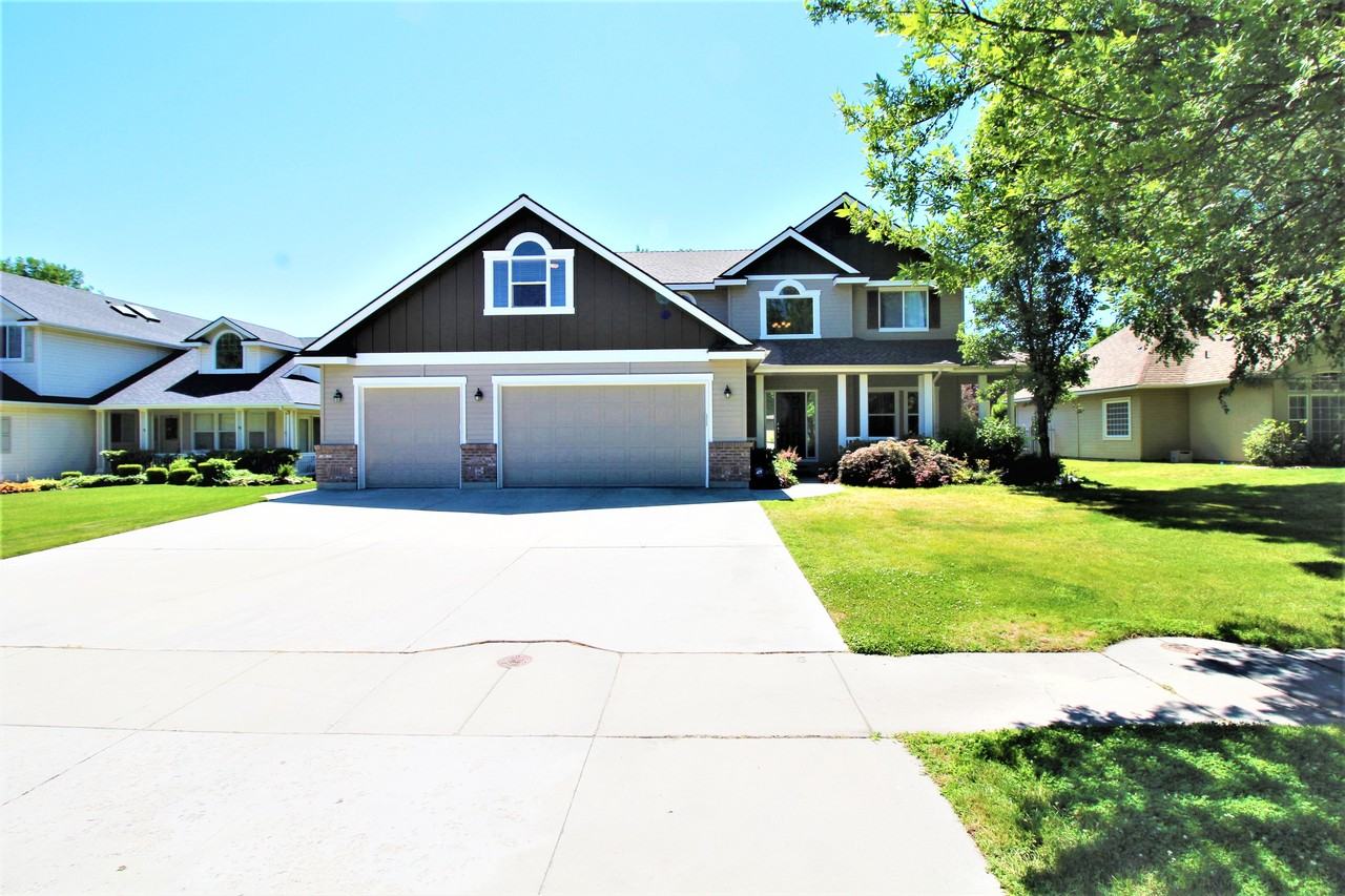 1485 E Feather Nest Dr