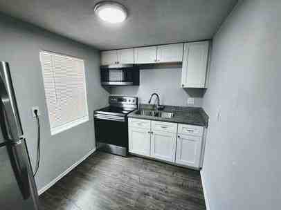 Village @ Rio Salado | 4042 S. 17th Street - Photo 2 of 11