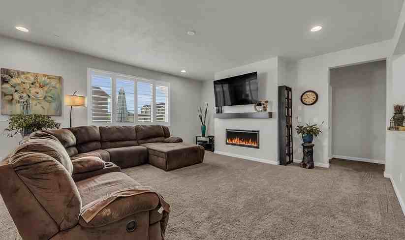 4621 W Pronghorn Ln #NA - Photo 2 of 3