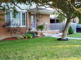 featured image of 810 Vernon Street ##1