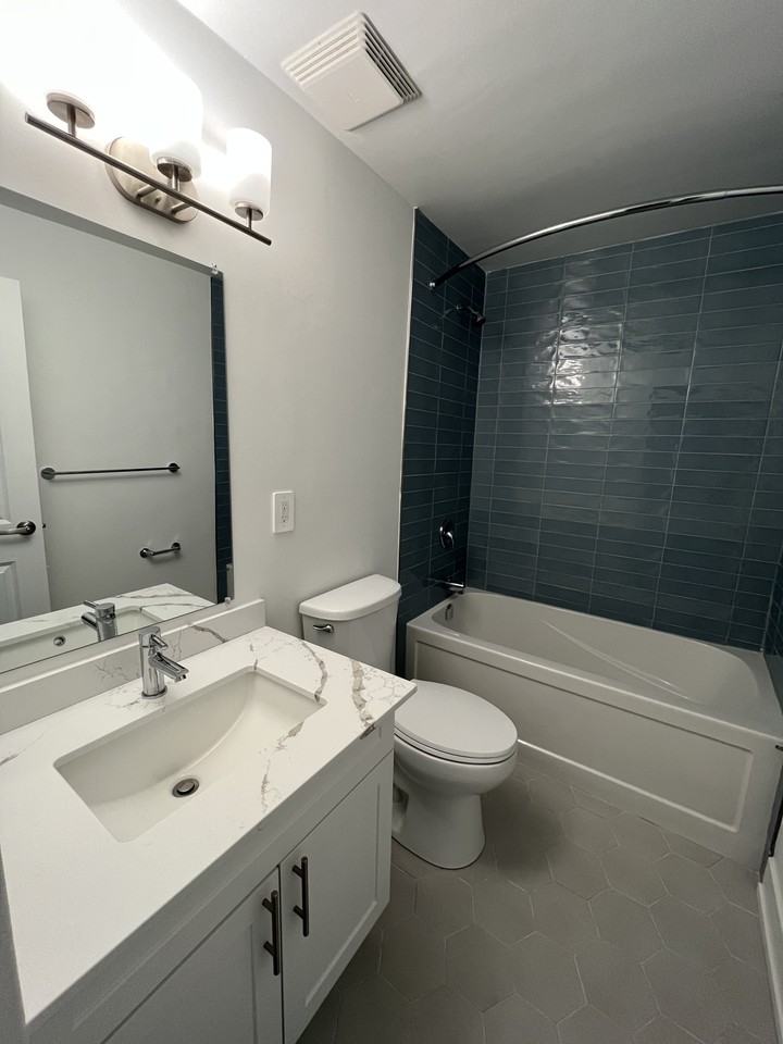 294 Saulsbury Street - Photo 4 of 32