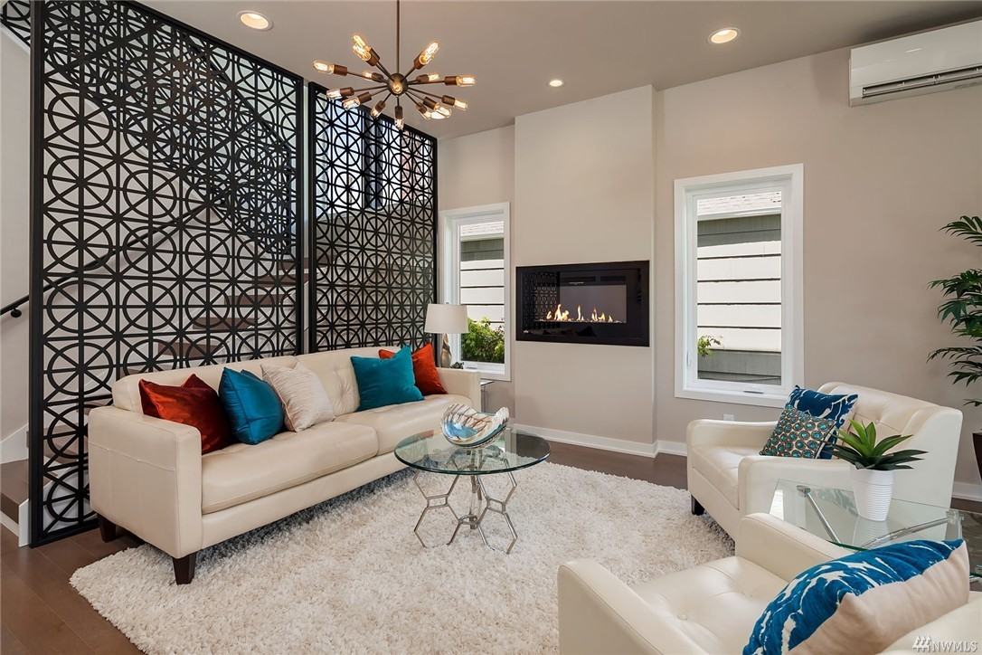 7031 38th Ave Ne - Photo 3 of 26