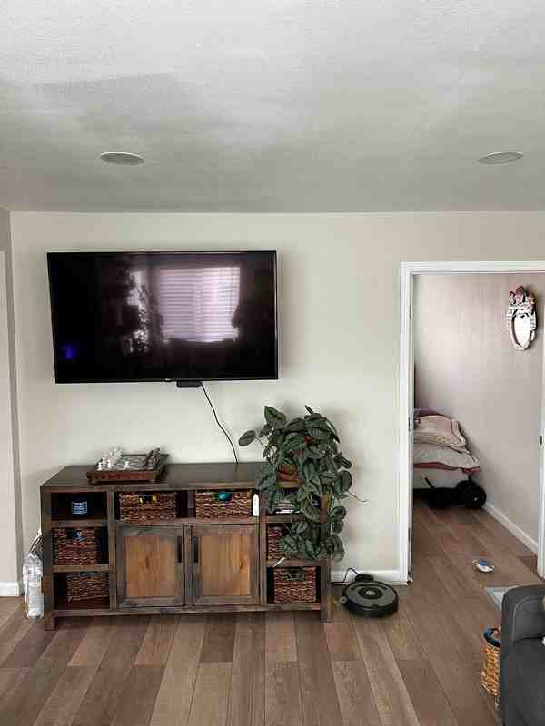 314 Suffolk Dr - Photo 3 of 11