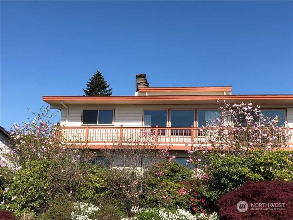 4432 139th Ave Se - Photo 2 of 23