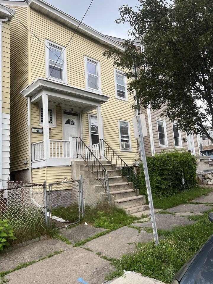 15 Fairview Ave - Photo 3 of 6