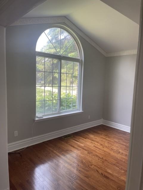 1891 Ayrshire Drive - Photo 2 of 11