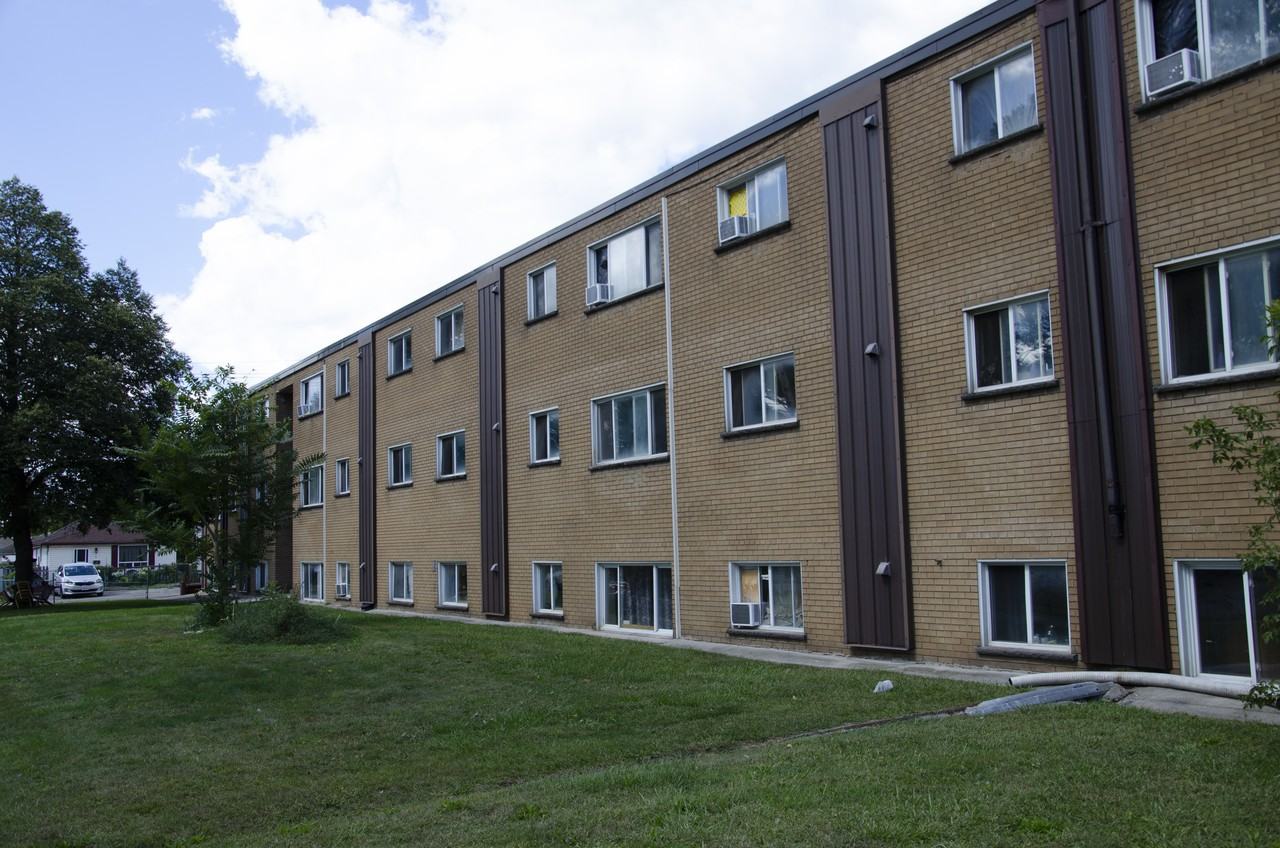 852 Trafalgar Street Apartments 852 Trafalgar St, London, ON N5Z 1E7