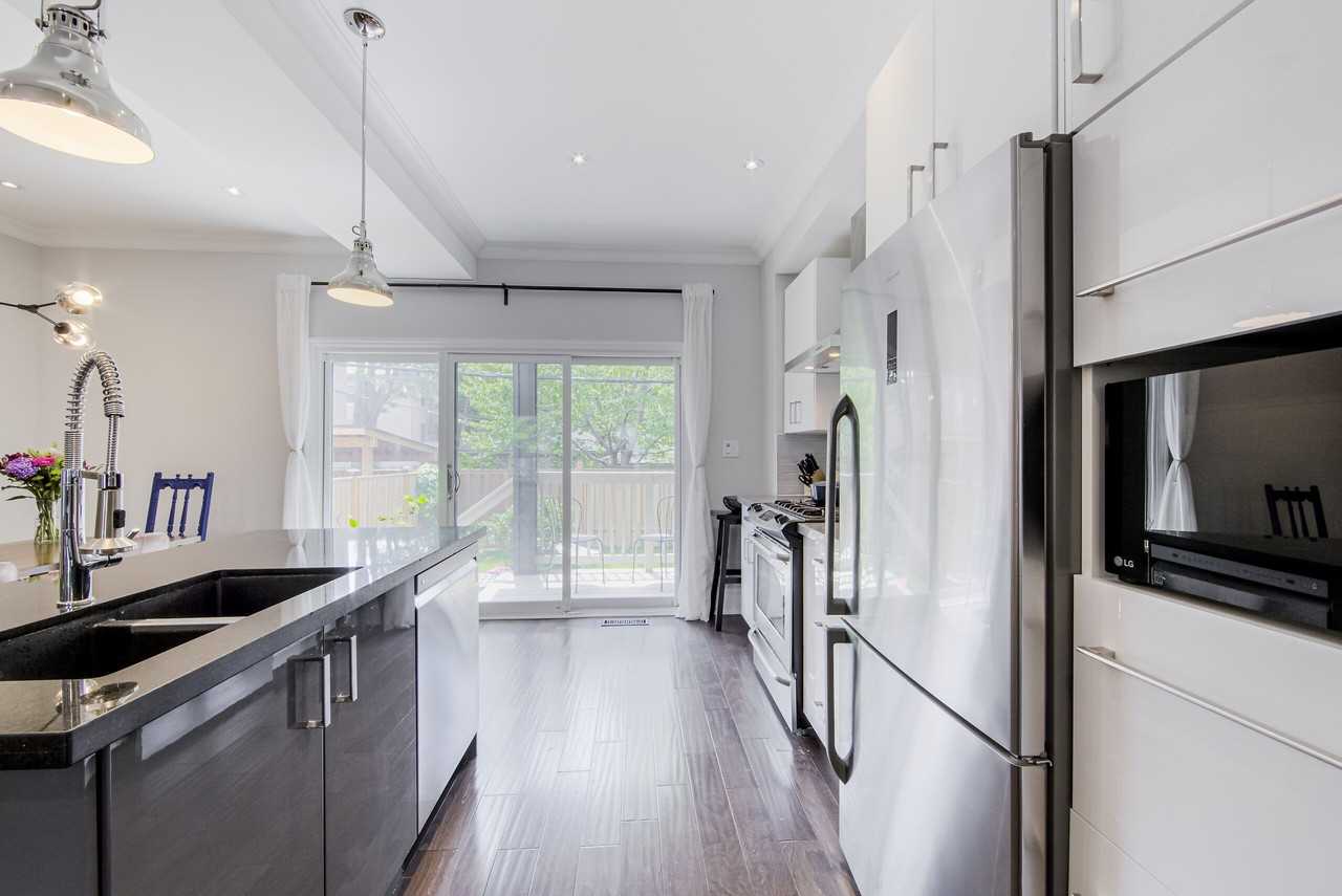 9 Pretoria Ave - Photo 3 of 50