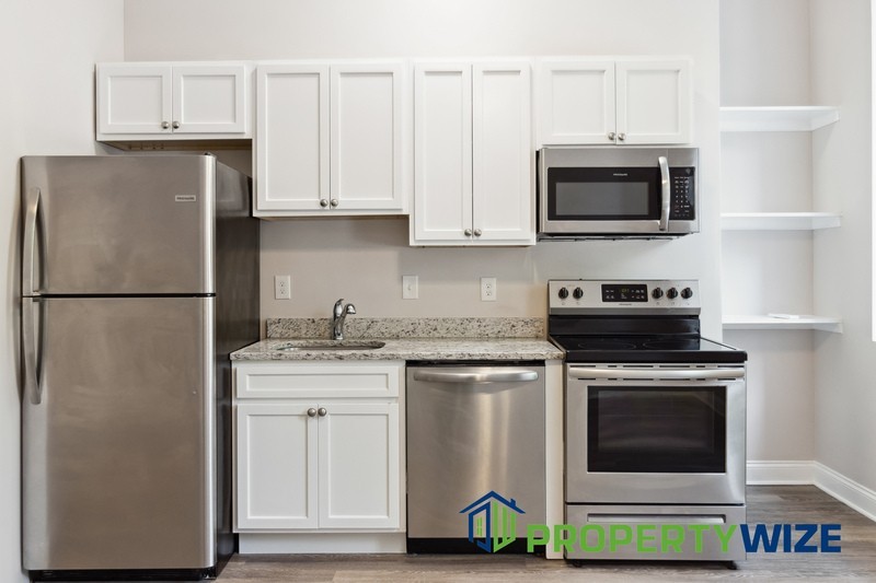 833 Hollins St #1F - Photo 6 of 29