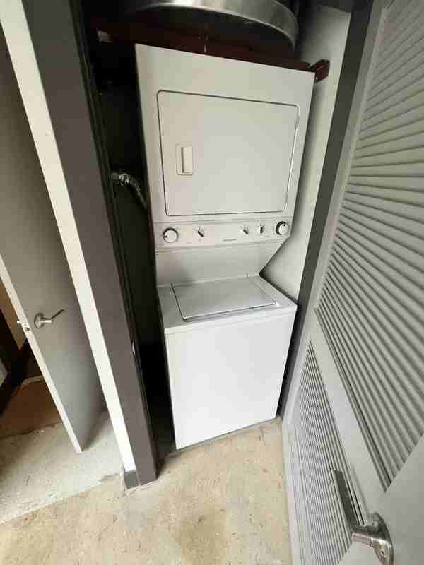 123 Pine St #38 - Photo 3 of 10