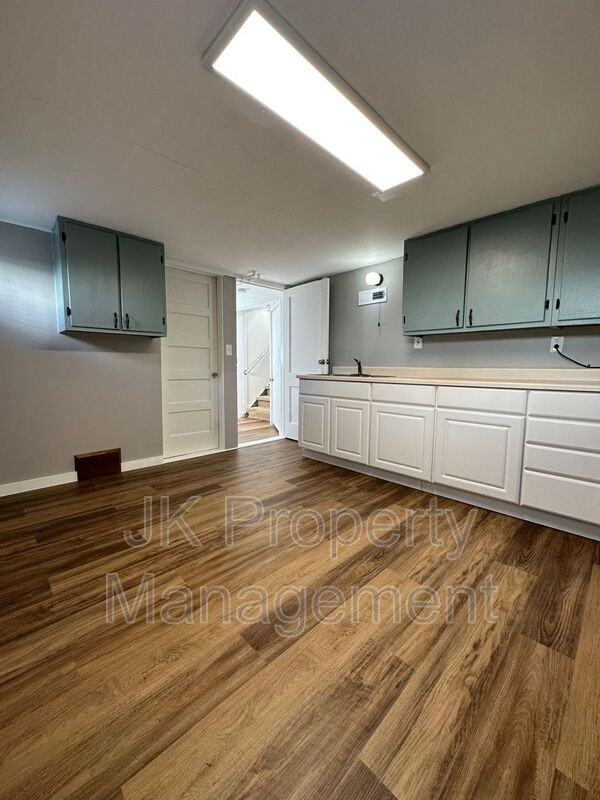 1916 7th Ave S #02 - Photo 6 of 28