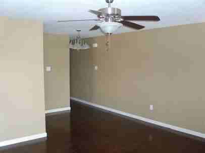 411 Middle Rd. - Photo 3 of 6