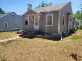 featured image of 752 Alderson Ave