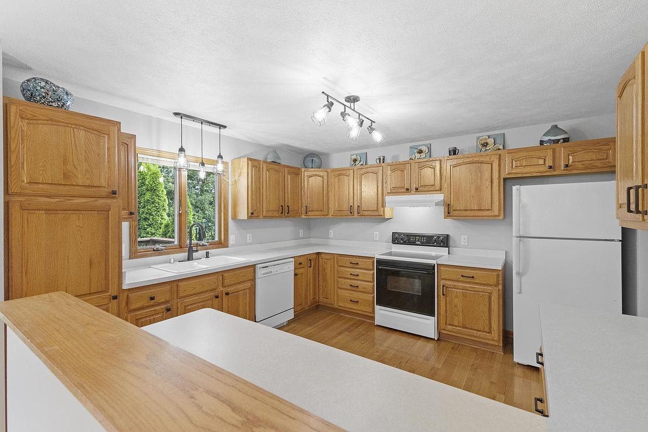 1625 Stacy Ln #NA - Photo 3 of 5