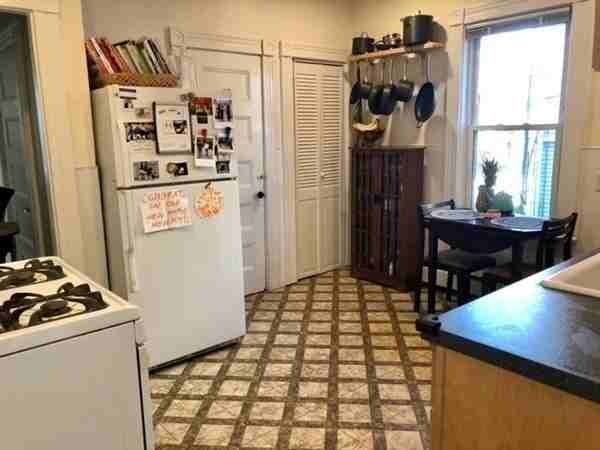 102 Putnam St - Photo 2 of 14