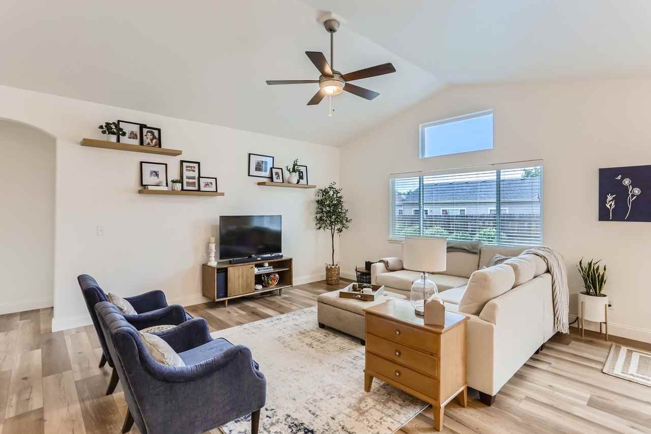 1002 Settlers Dr #NA - Photo 3 of 24