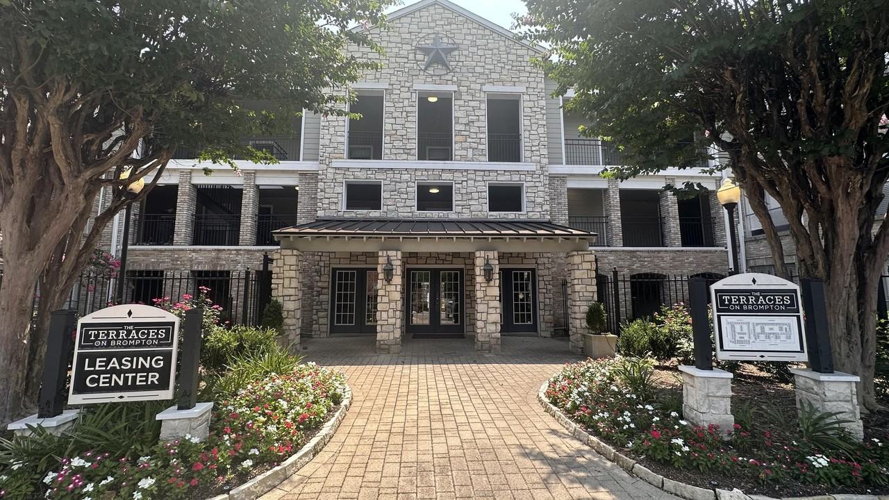 2825 Bellefontaine Street - Photo 5 of 17