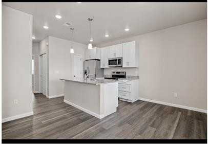 1425 Richard Martin Dr #202 - Photo 3 of 18