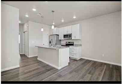 1431 Richard Martin Dr #202 - Photo 3 of 18