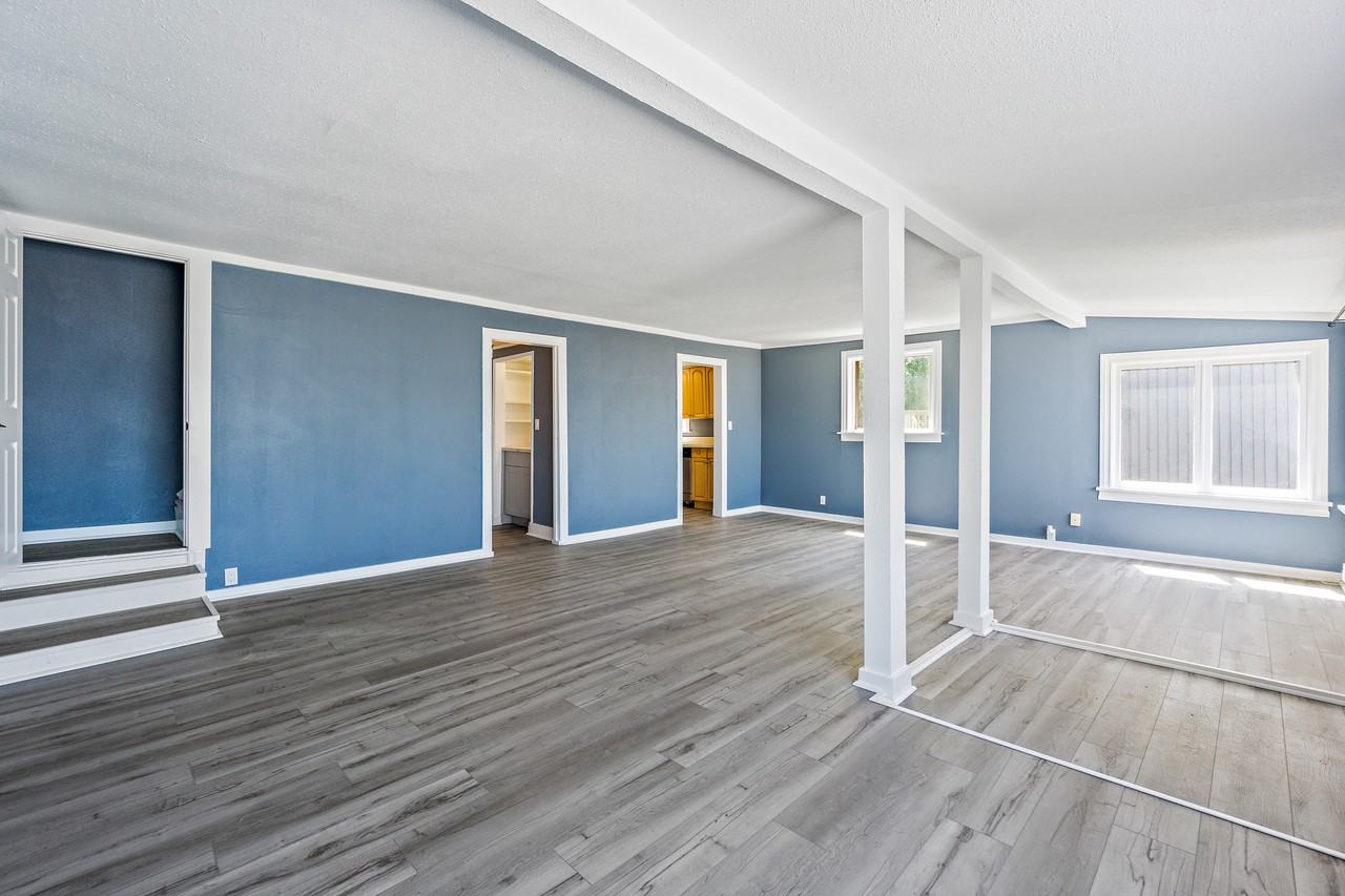 1310 Alki Ave Sw #1 - Photo 3 of 44